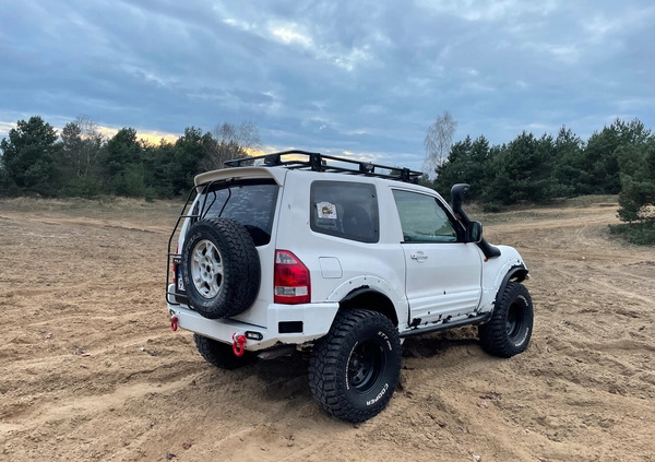 Mitsubishi Pajero cena 36900 przebieg: 216000, rok produkcji 2002 z Gniezno małe 379
